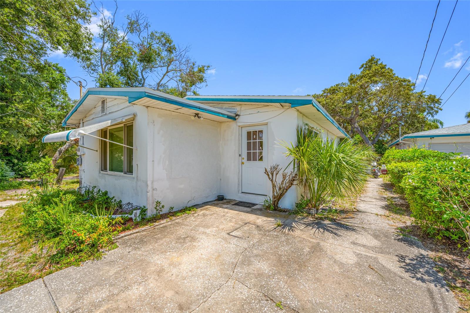 Image 4 of 31 For 1123 Gould Street