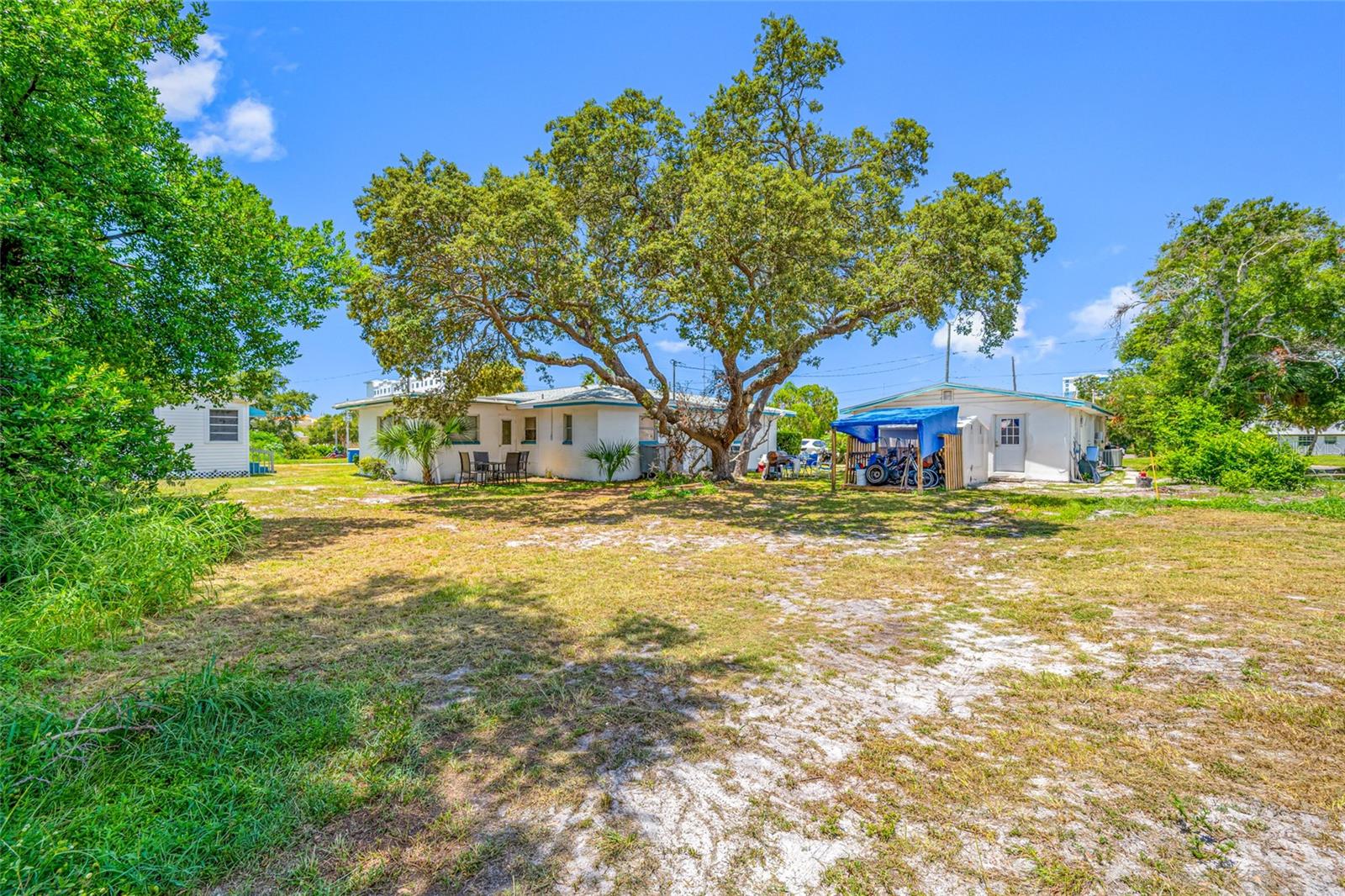 Image 9 of 31 For 1123 Gould Street