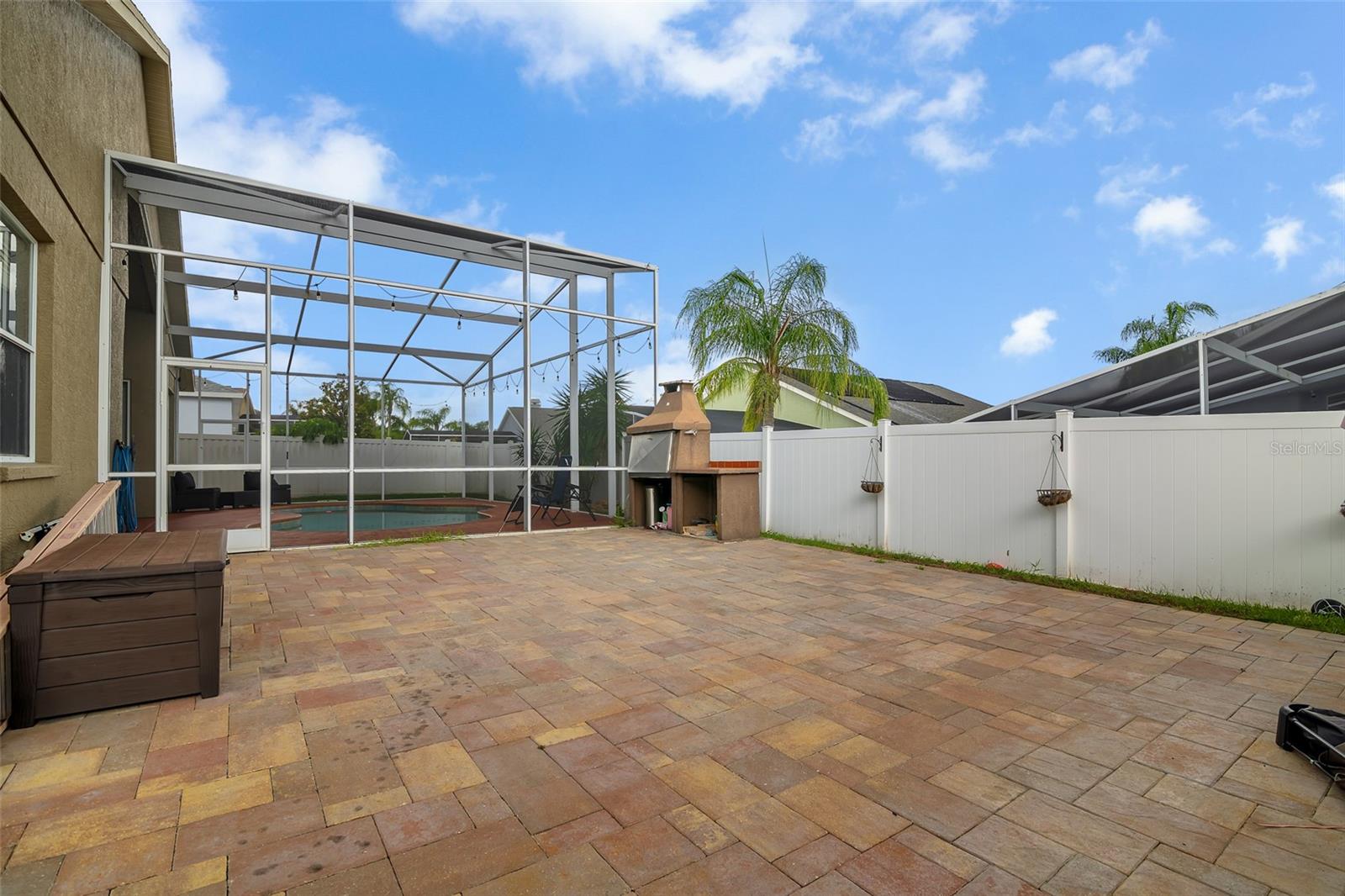 Image 4 of 35 For 10327 Meadow Crossing Drive