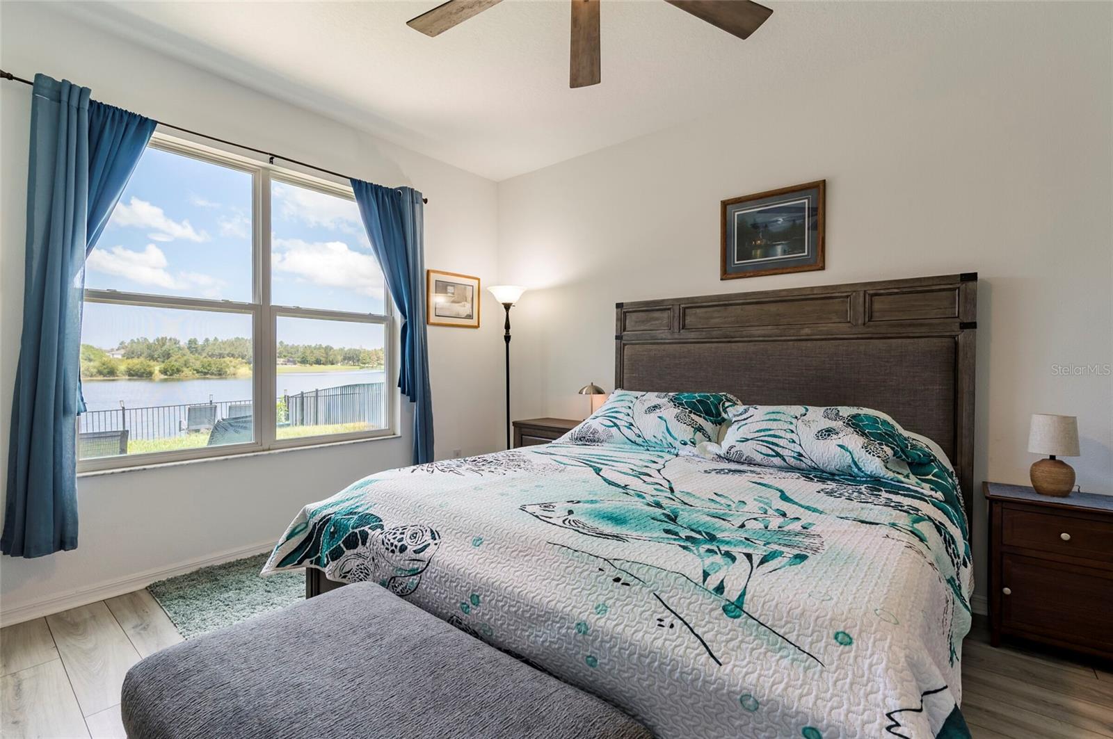 Listing photo id 12 for 13772 Moosehead Circle