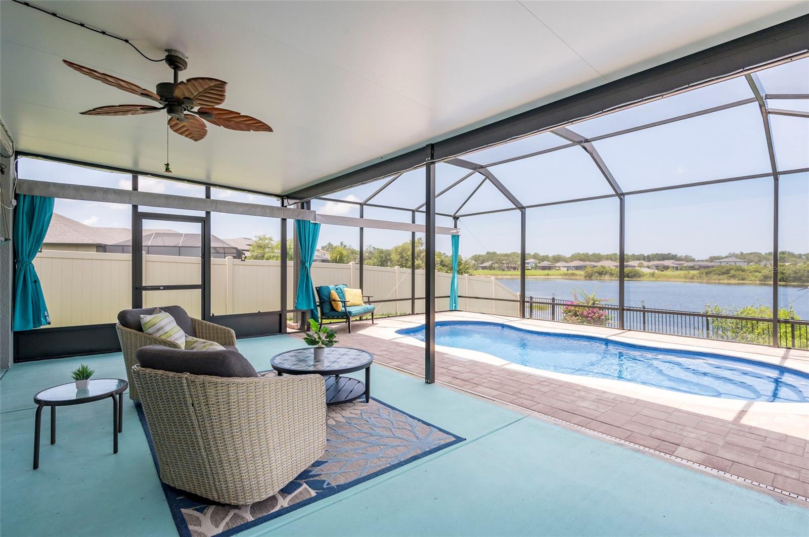 Listing photo id 18 for 13772 Moosehead Circle