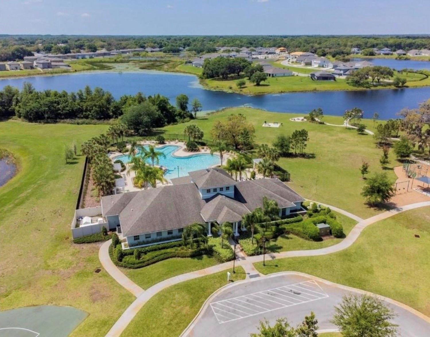 Listing photo id 30 for 13772 Moosehead Circle