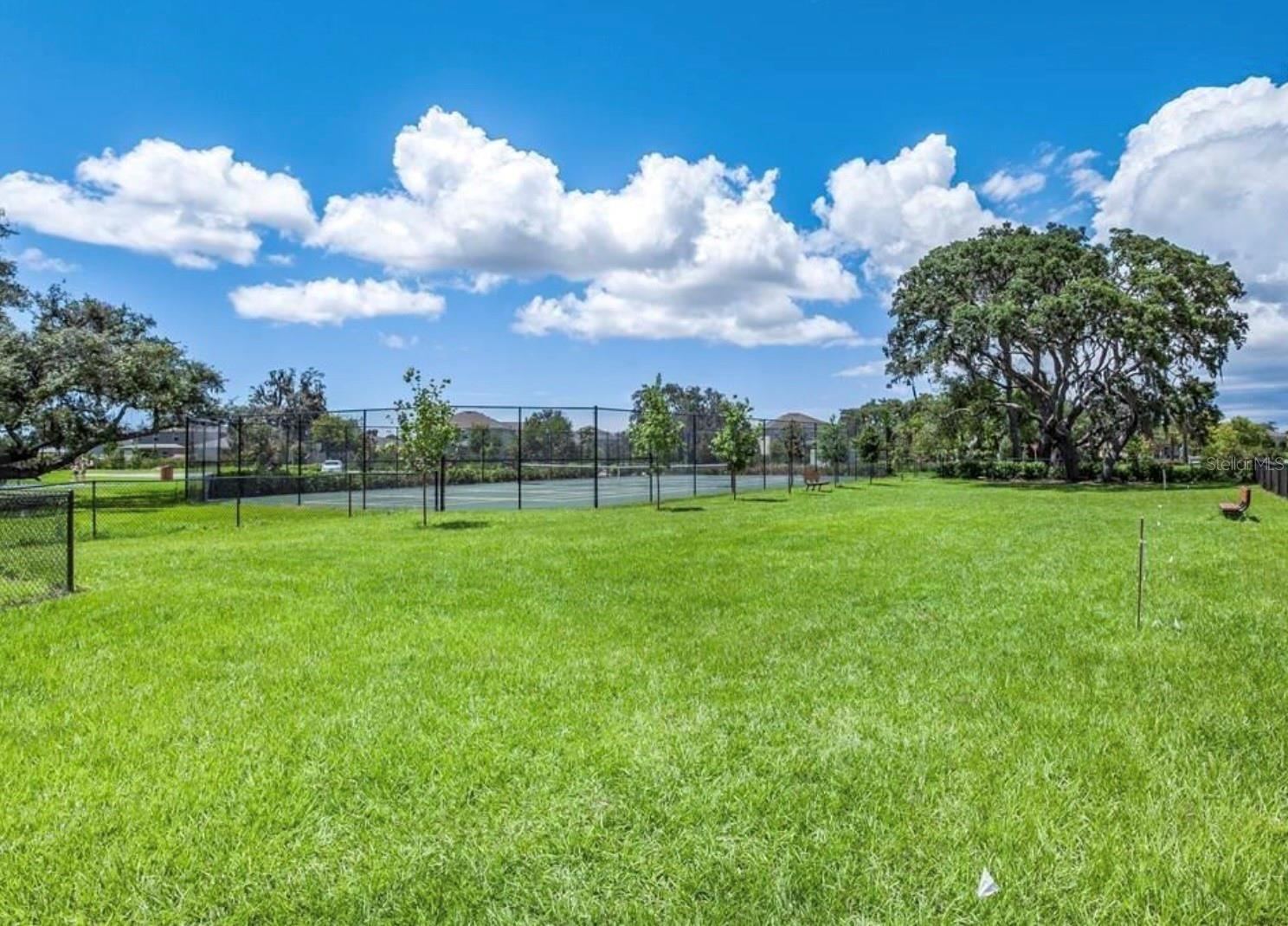 Listing photo id 31 for 13772 Moosehead Circle