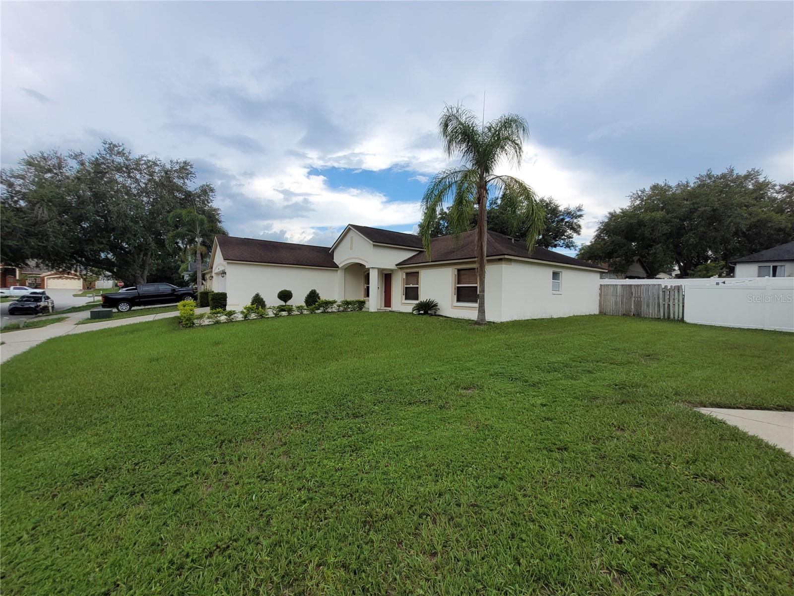 Image 2 of 40 For 4233 Amber Ridge Lane