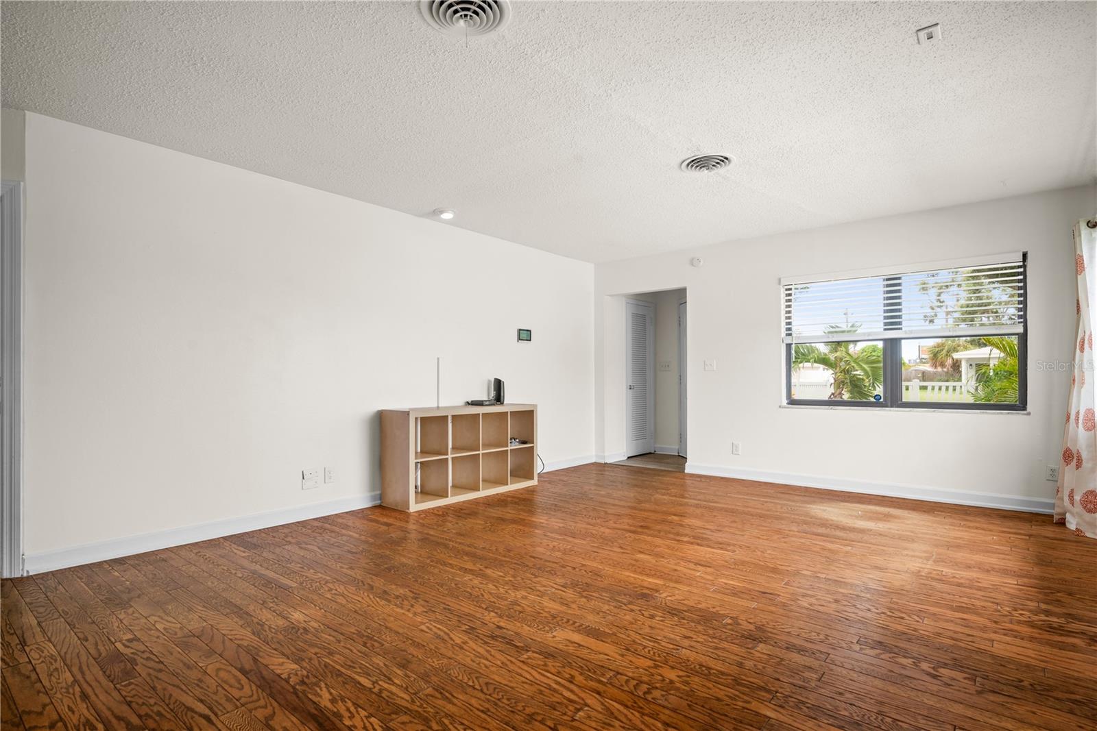 Image 13 of 43 For 10615 Orange Blossom Lane