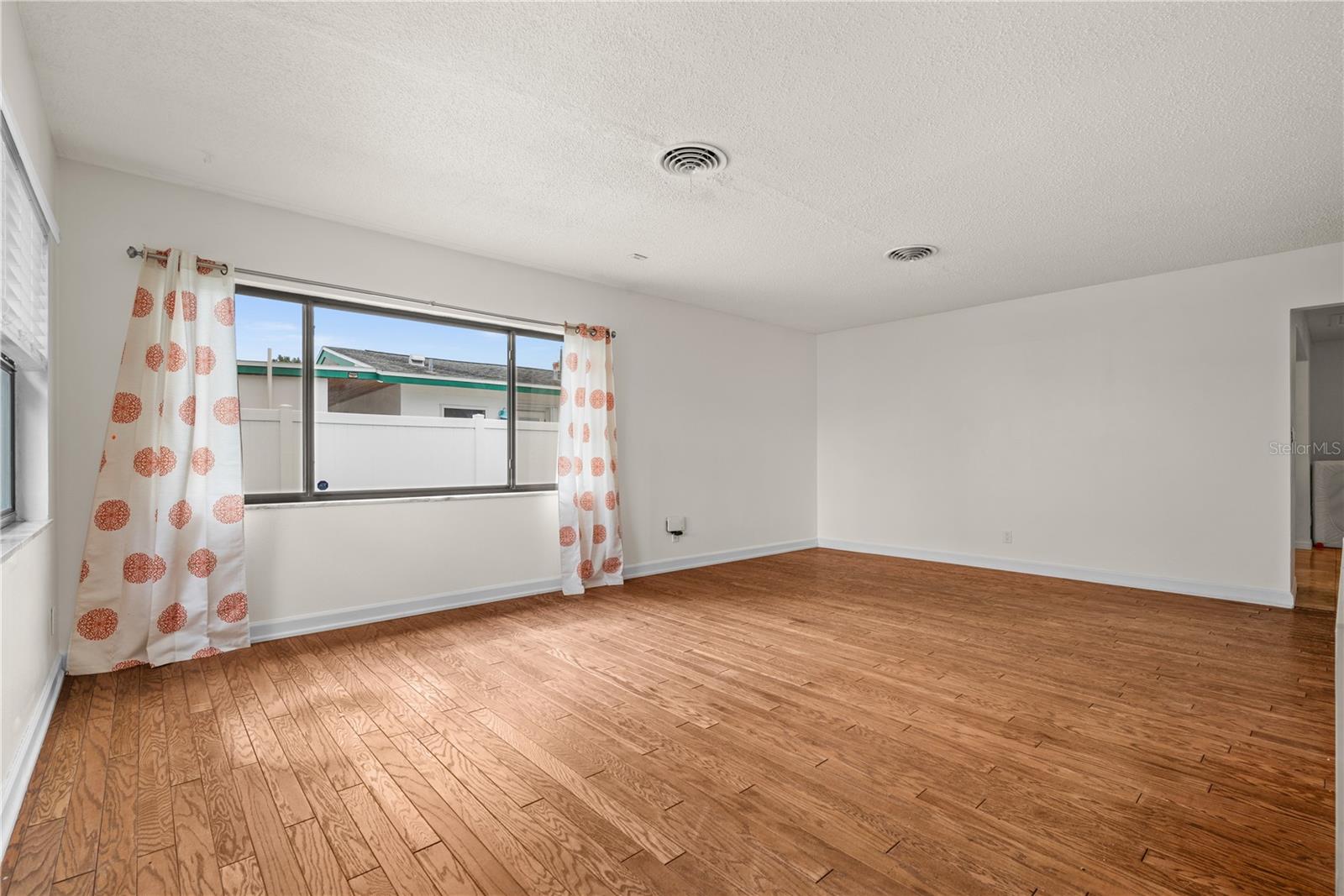 Image 14 of 43 For 10615 Orange Blossom Lane