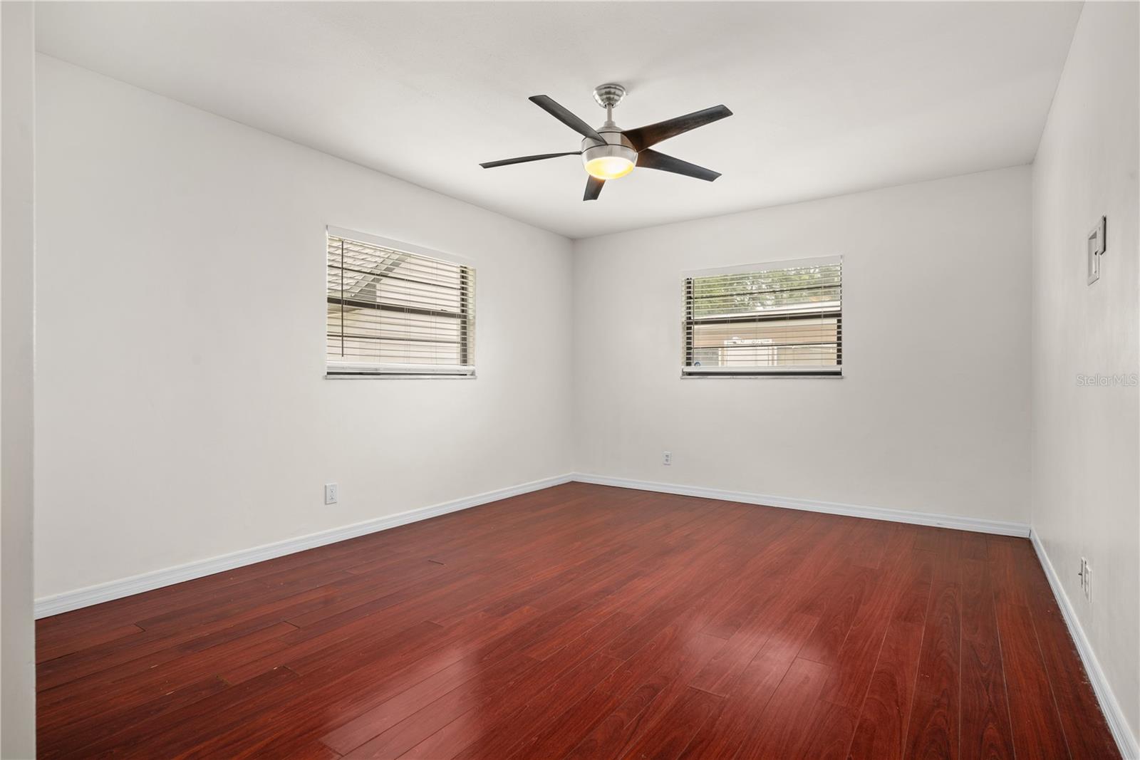Image 31 of 43 For 10615 Orange Blossom Lane