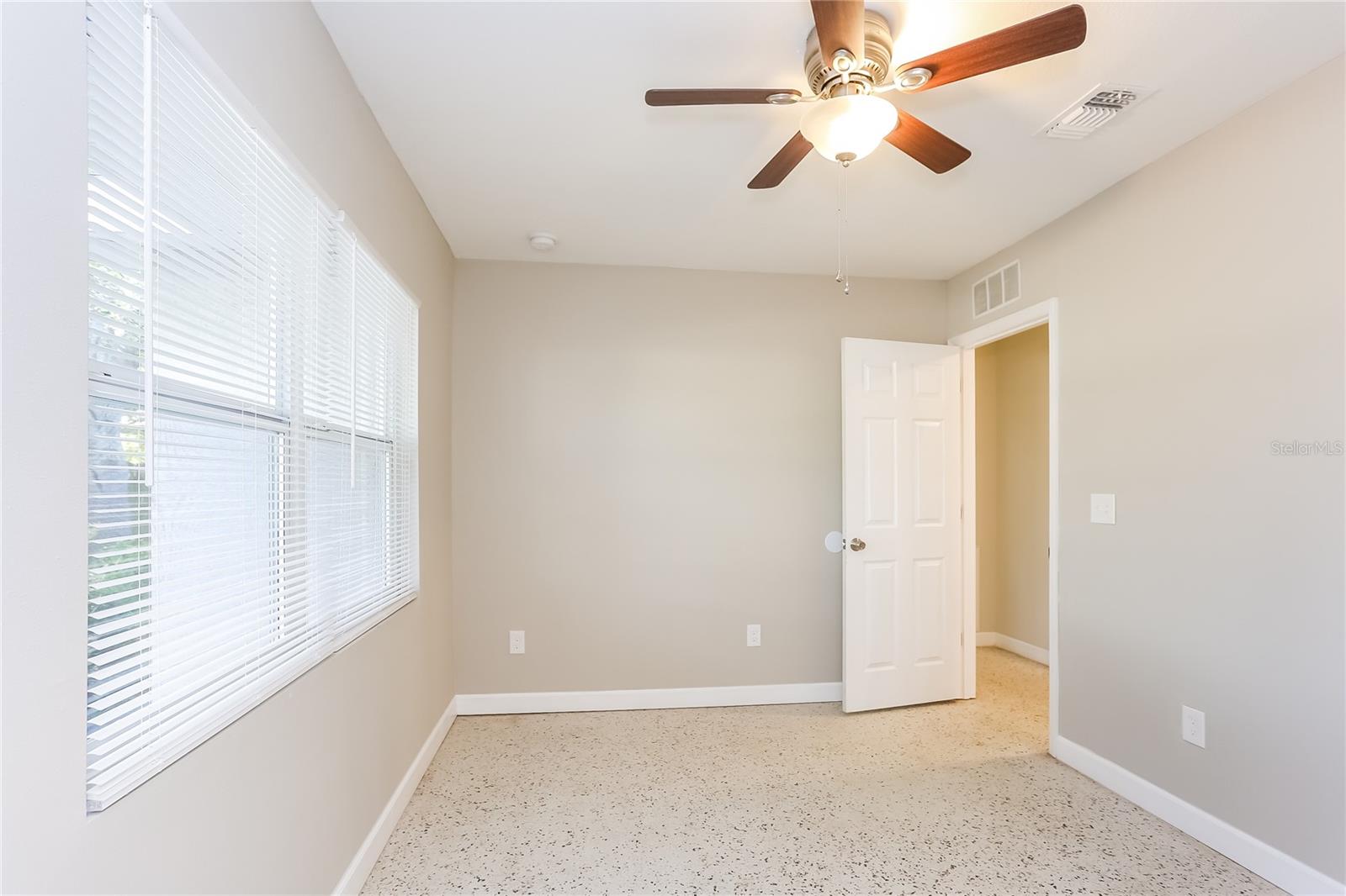 Image 13 of 20 For 4781 Tropical Terrace
