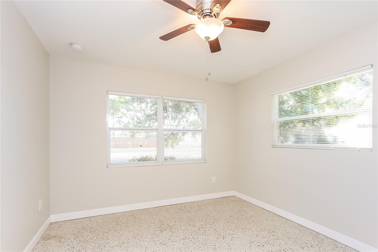 Image 14 of 20 For 4781 Tropical Terrace