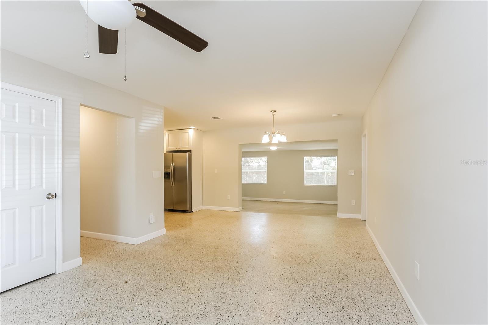 Image 7 of 20 For 4781 Tropical Terrace