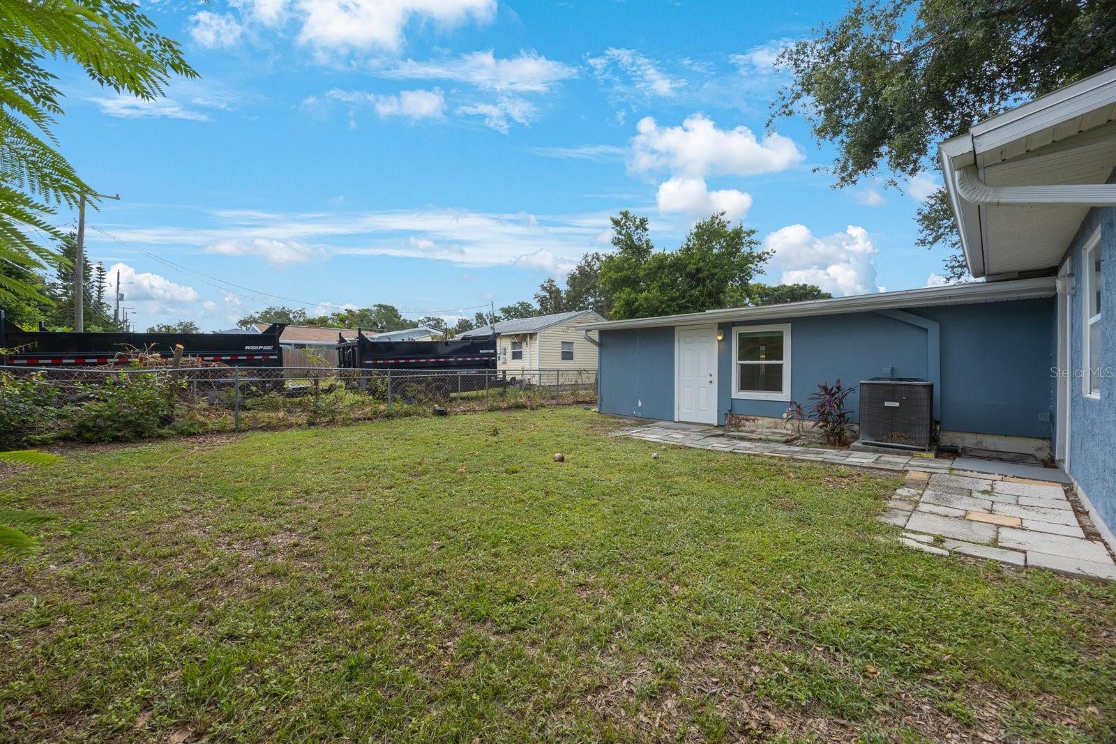 Image 29 of 35 For 5481 #a 47th Ave N