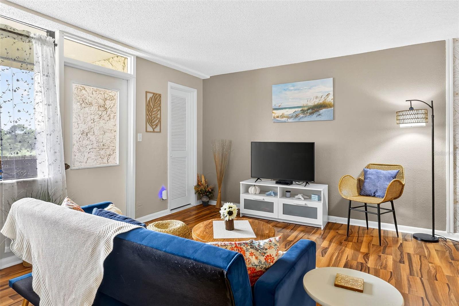 Image 11 of 49 For 2614 Cove Cay Drive 405