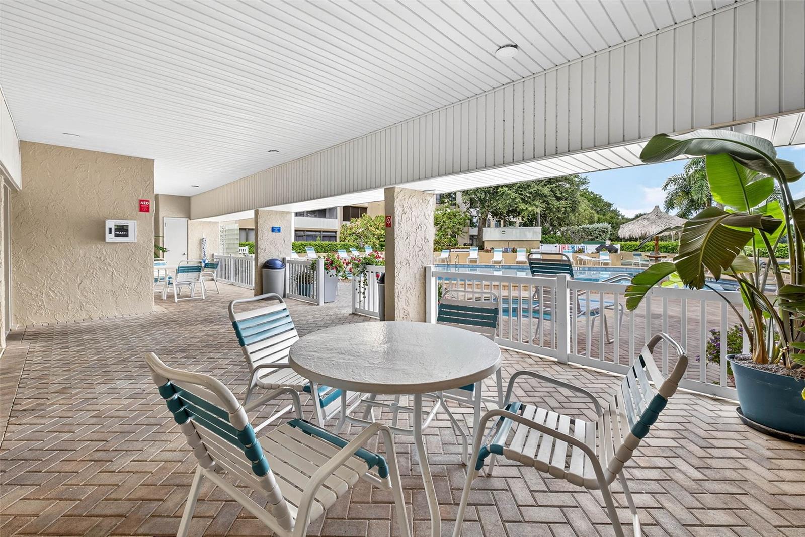 Image 37 of 49 For 2614 Cove Cay Drive 405