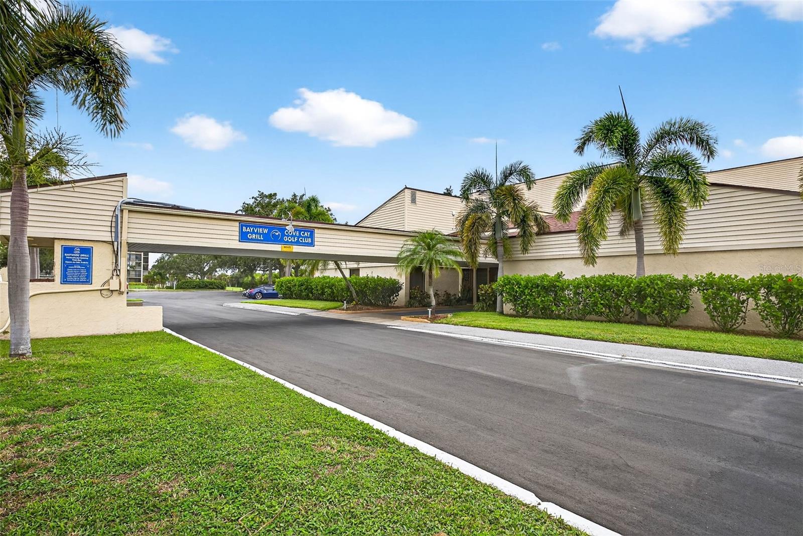 Image 42 of 49 For 2614 Cove Cay Drive 405