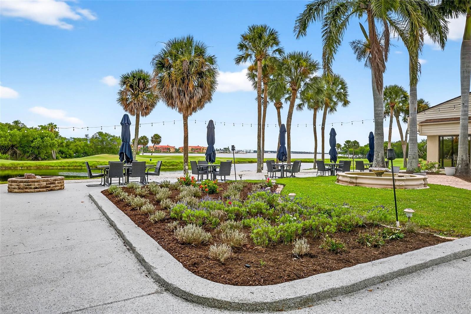 Image 45 of 49 For 2614 Cove Cay Drive 405