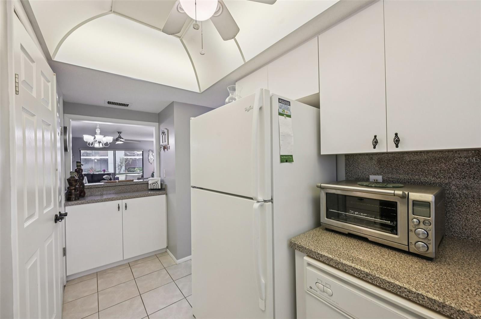 Image 12 of 48 For 1730 Manasota Beach Road 115