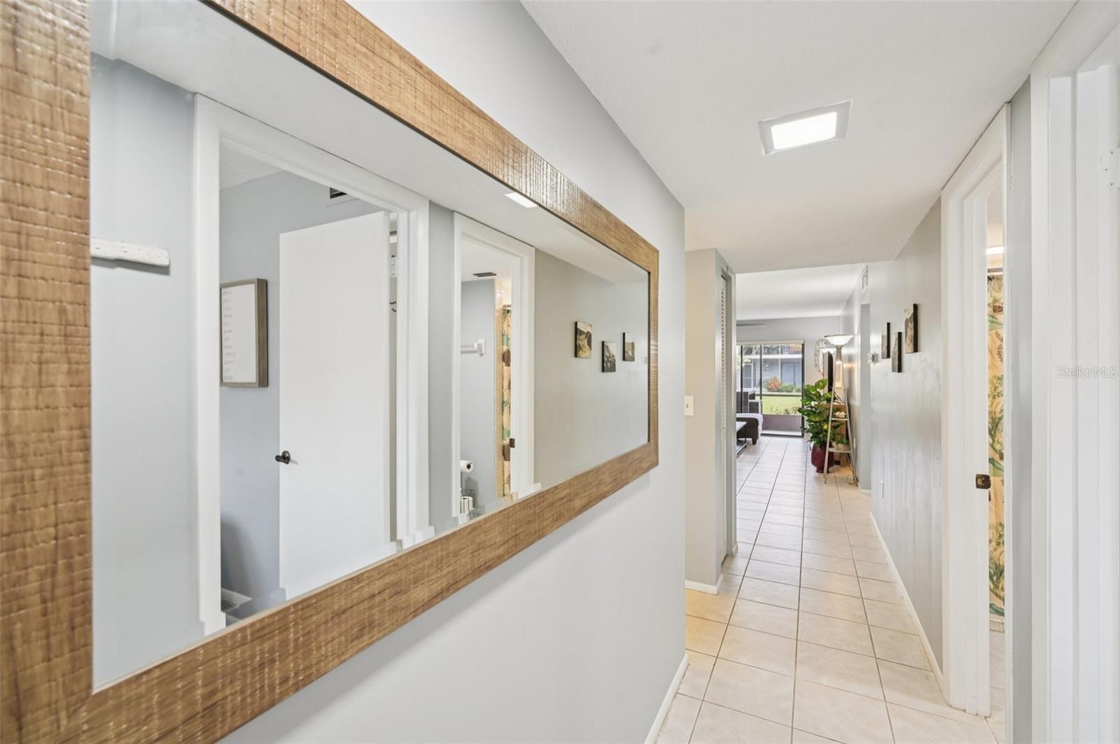 Image 17 of 48 For 1730 Manasota Beach Road 115