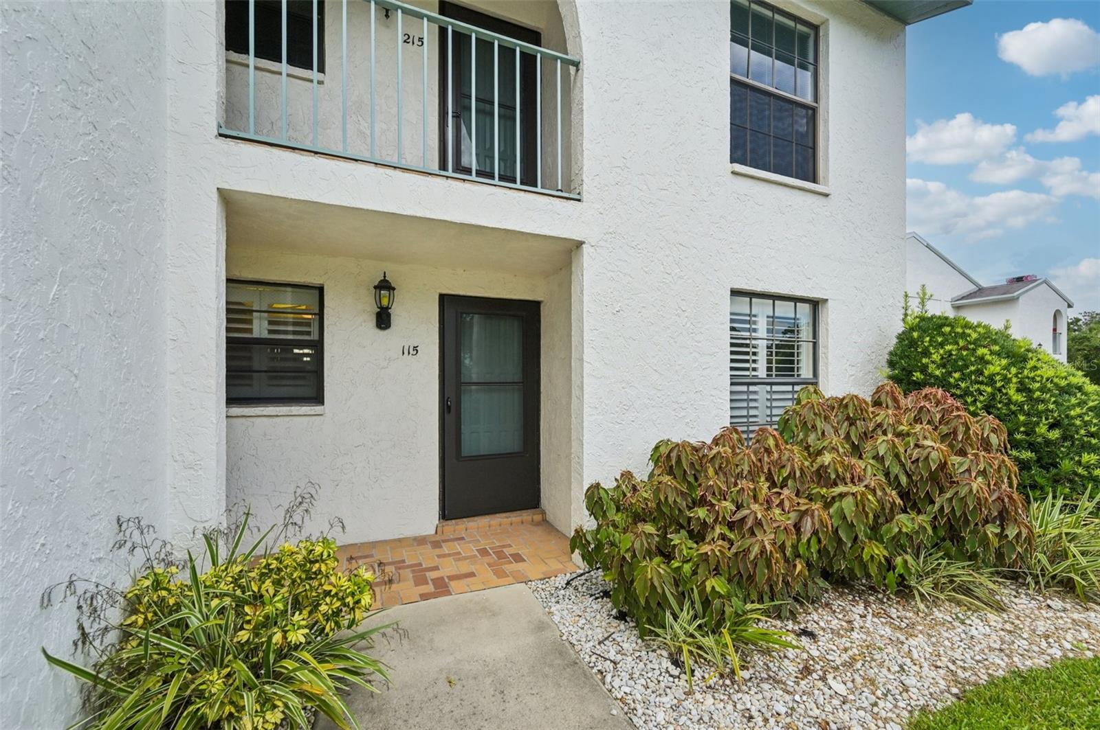 Image 26 of 48 For 1730 Manasota Beach Road 115