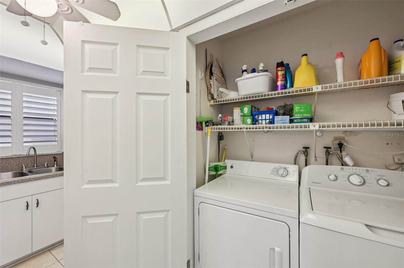 Image 37 of 48 For 1730 Manasota Beach Road 115