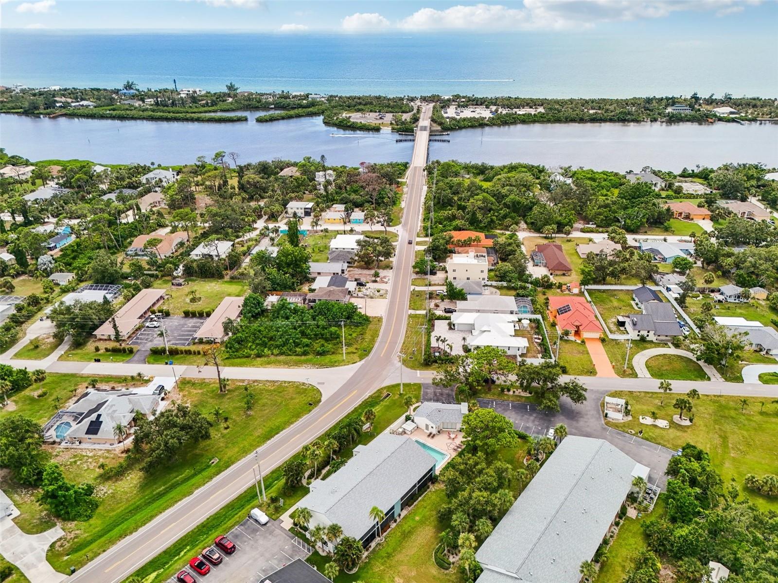 Image 41 of 48 For 1730 Manasota Beach Road 115