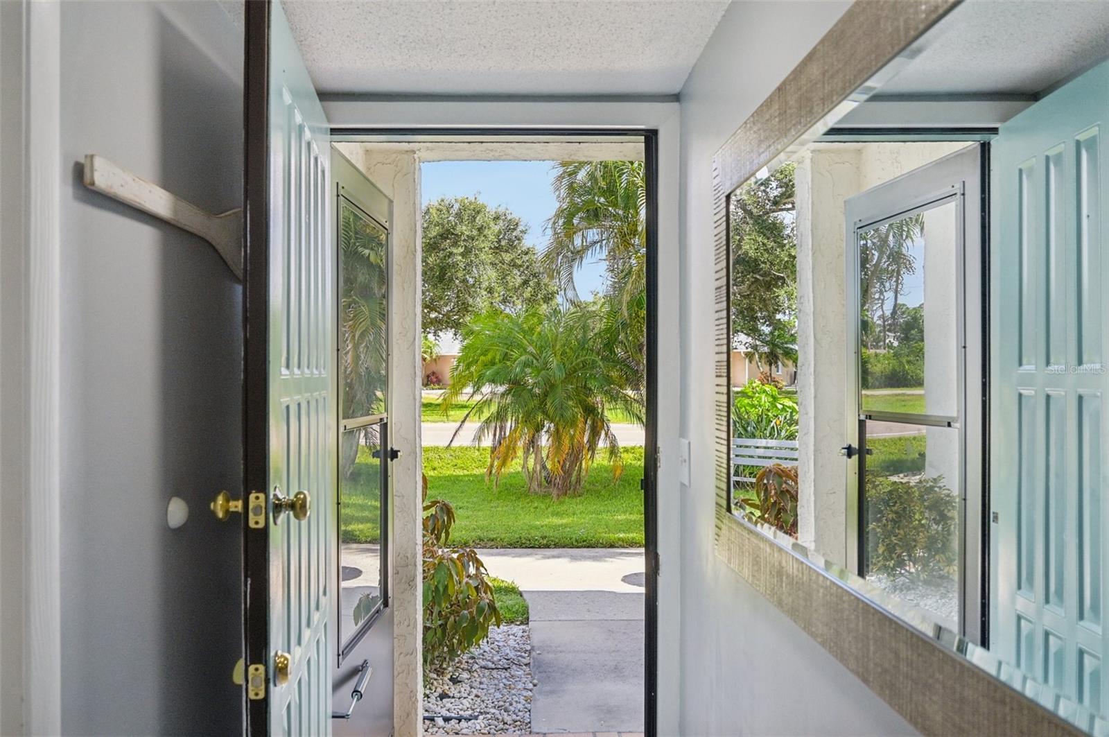 Image 8 of 48 For 1730 Manasota Beach Road 115