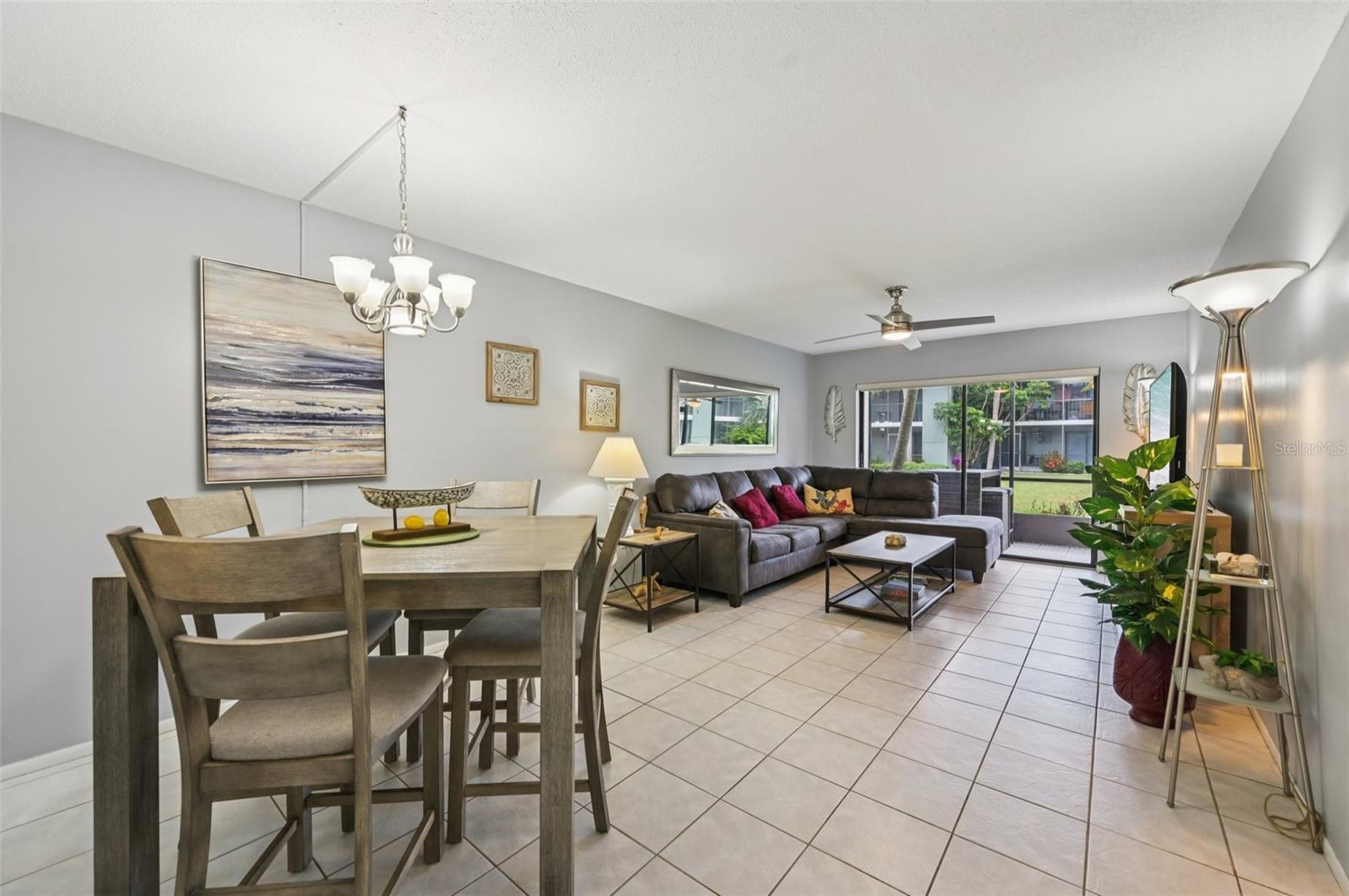 Image 9 of 48 For 1730 Manasota Beach Road 115