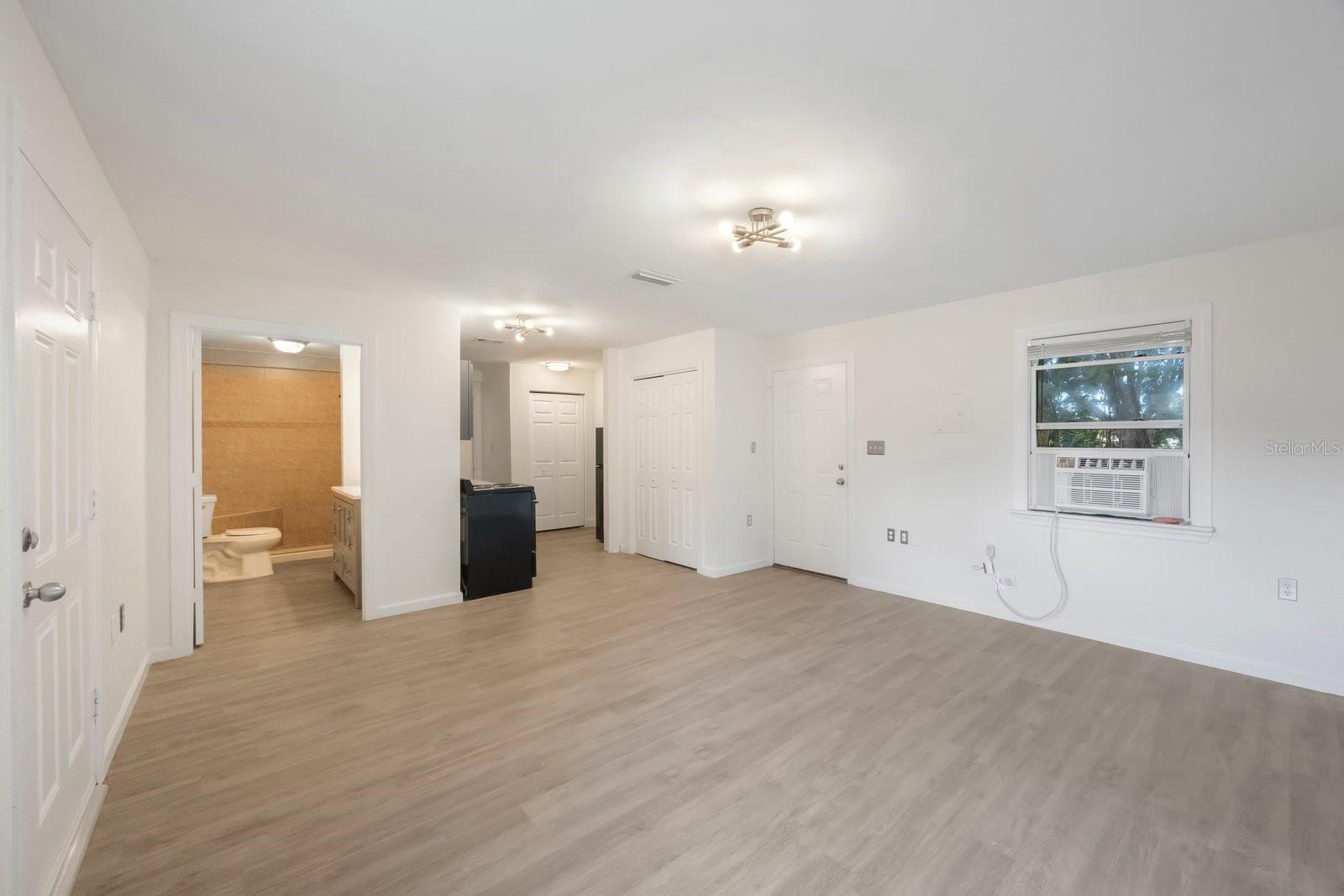 Image 12 of 23 For 5481 #b 47th Ave N