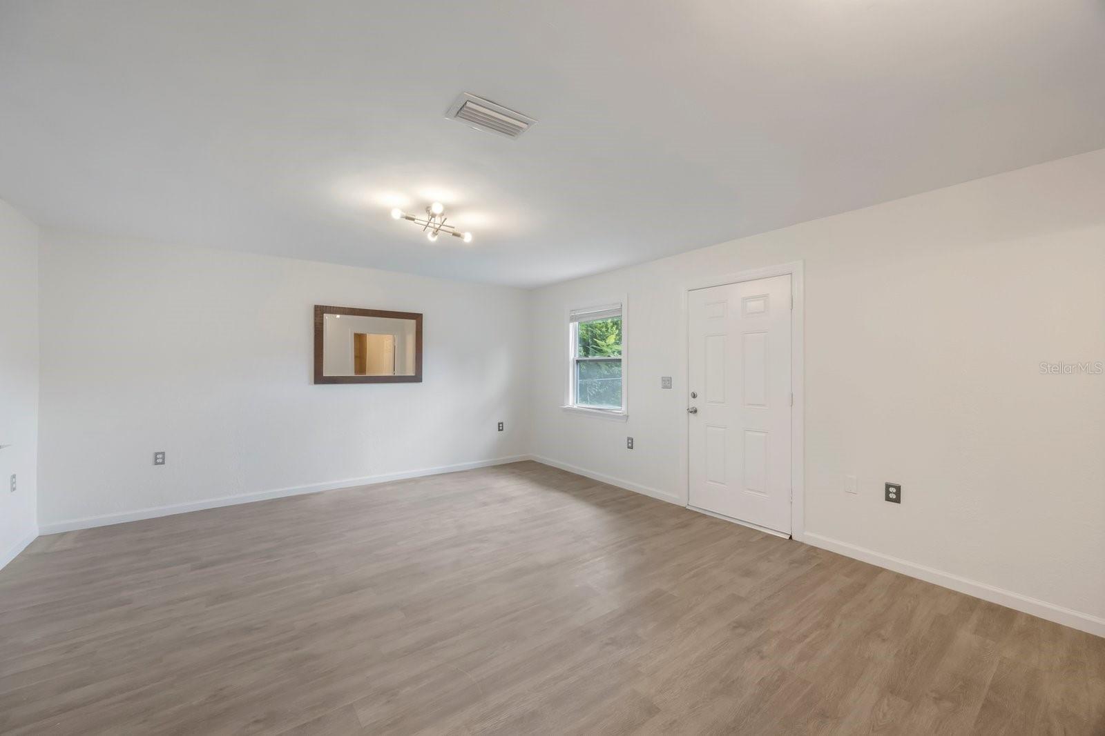 Image 9 of 23 For 5481 #b 47th Ave N