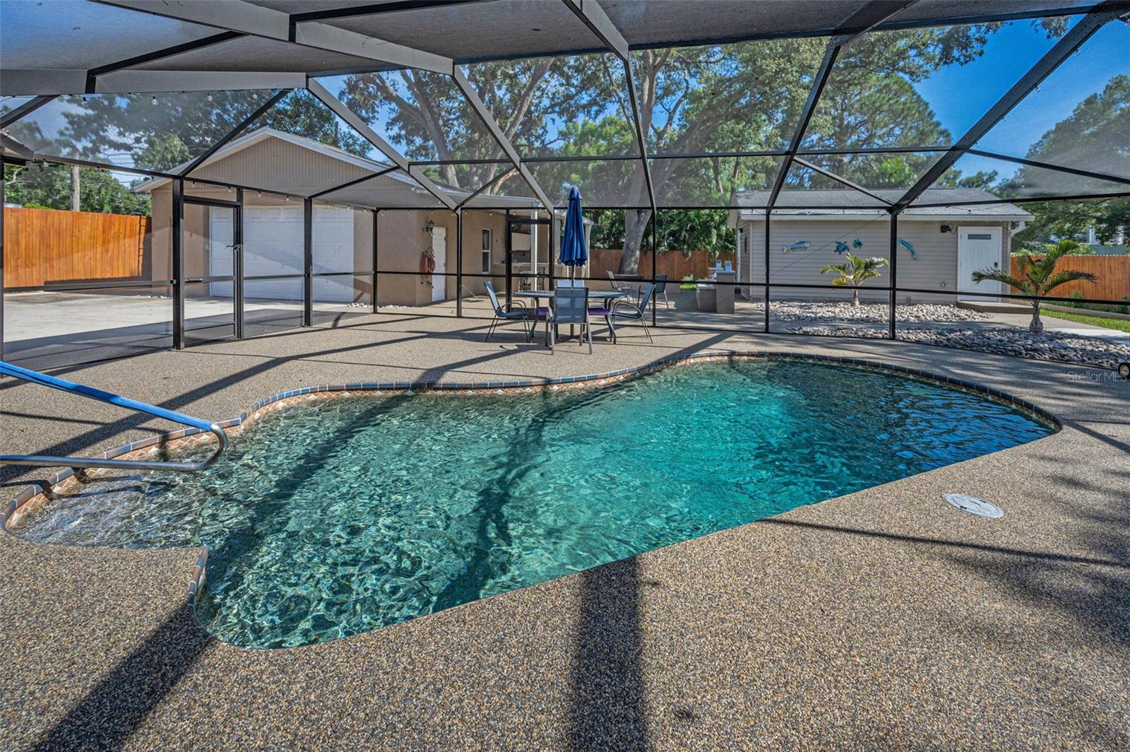 Image 24 of 65 For 10832 54th Avenue N