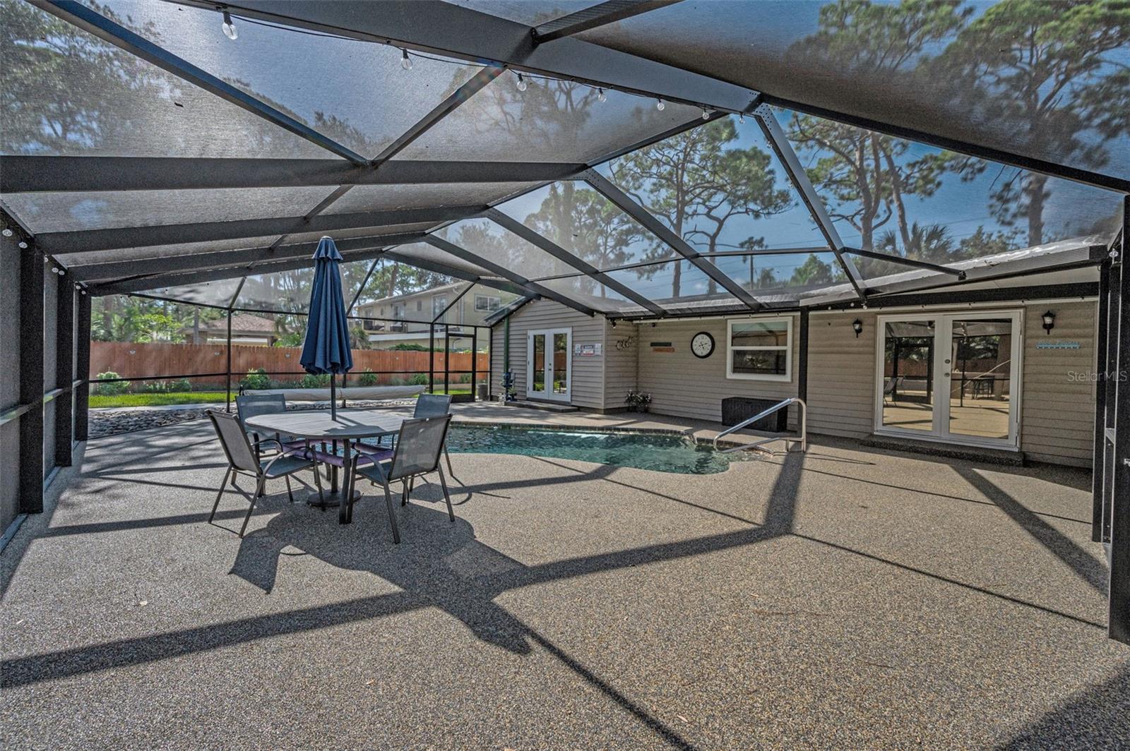 Image 29 of 65 For 10832 54th Avenue N
