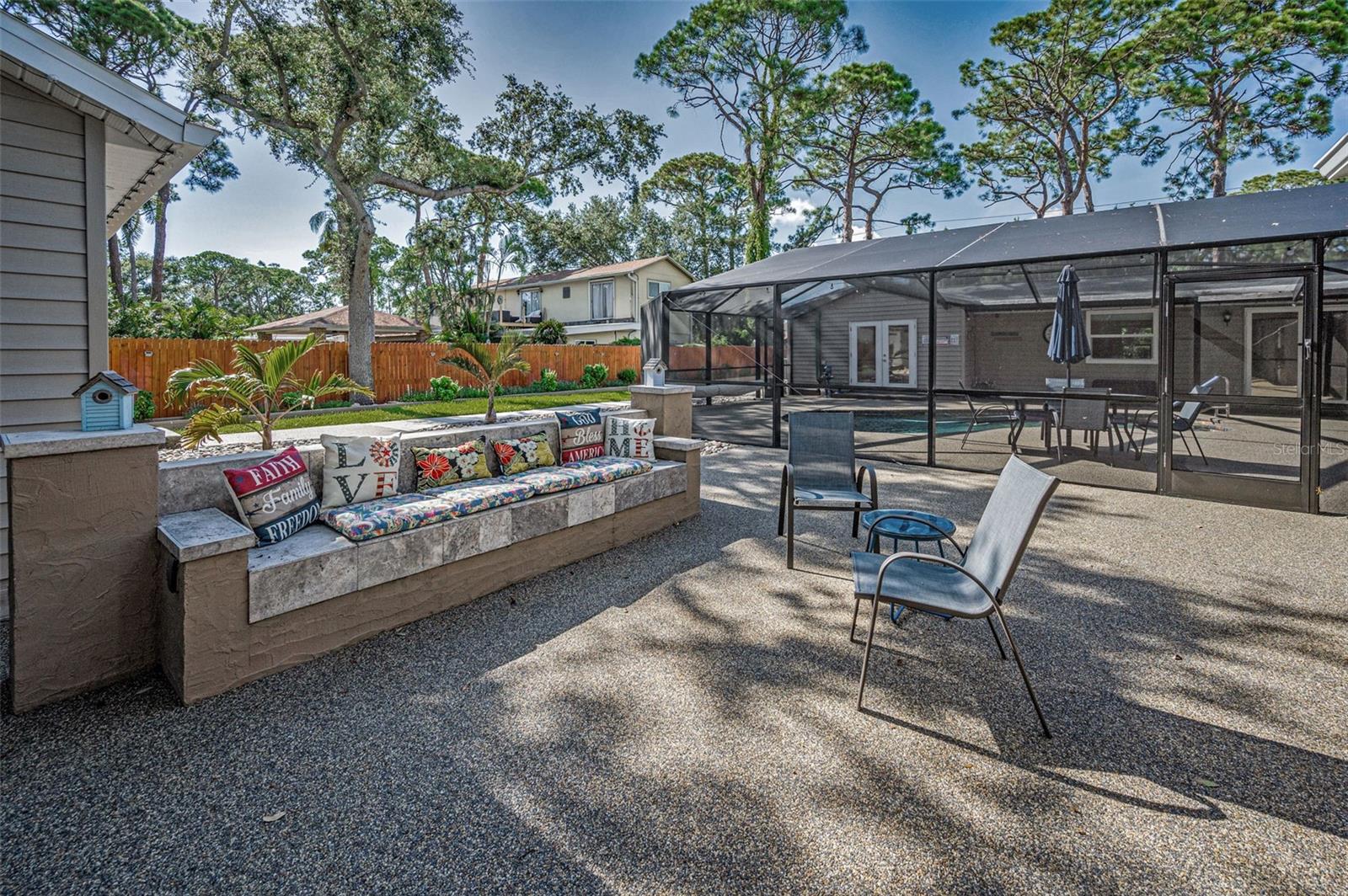 Image 34 of 65 For 10832 54th Avenue N