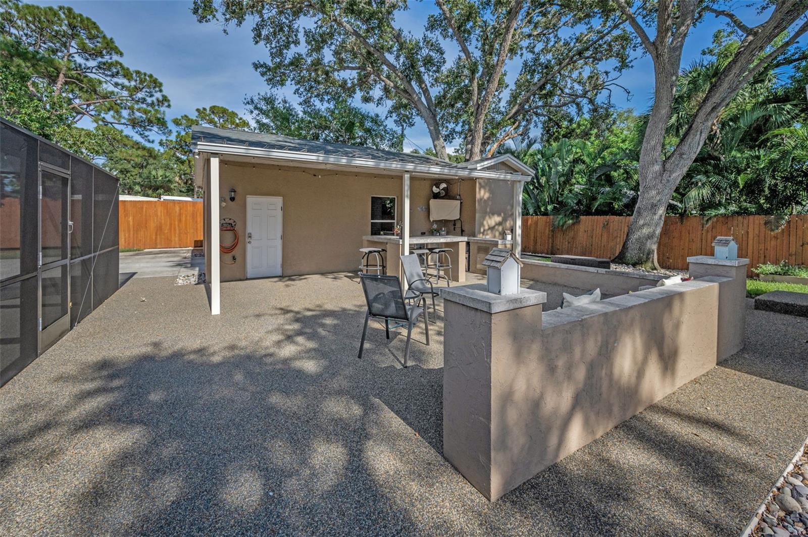 Image 37 of 65 For 10832 54th Avenue N
