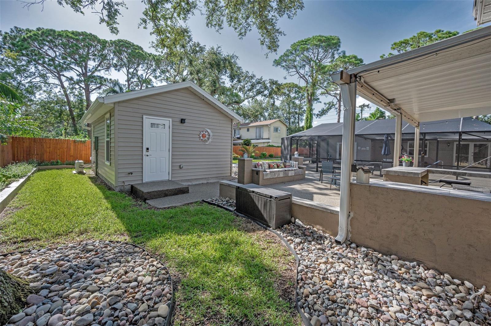 Image 38 of 65 For 10832 54th Avenue N