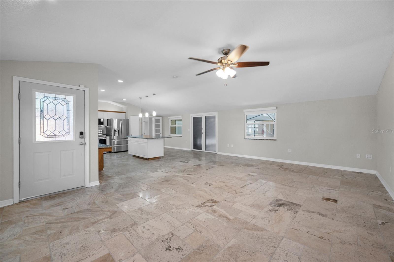 Image 5 of 65 For 10832 54th Avenue N