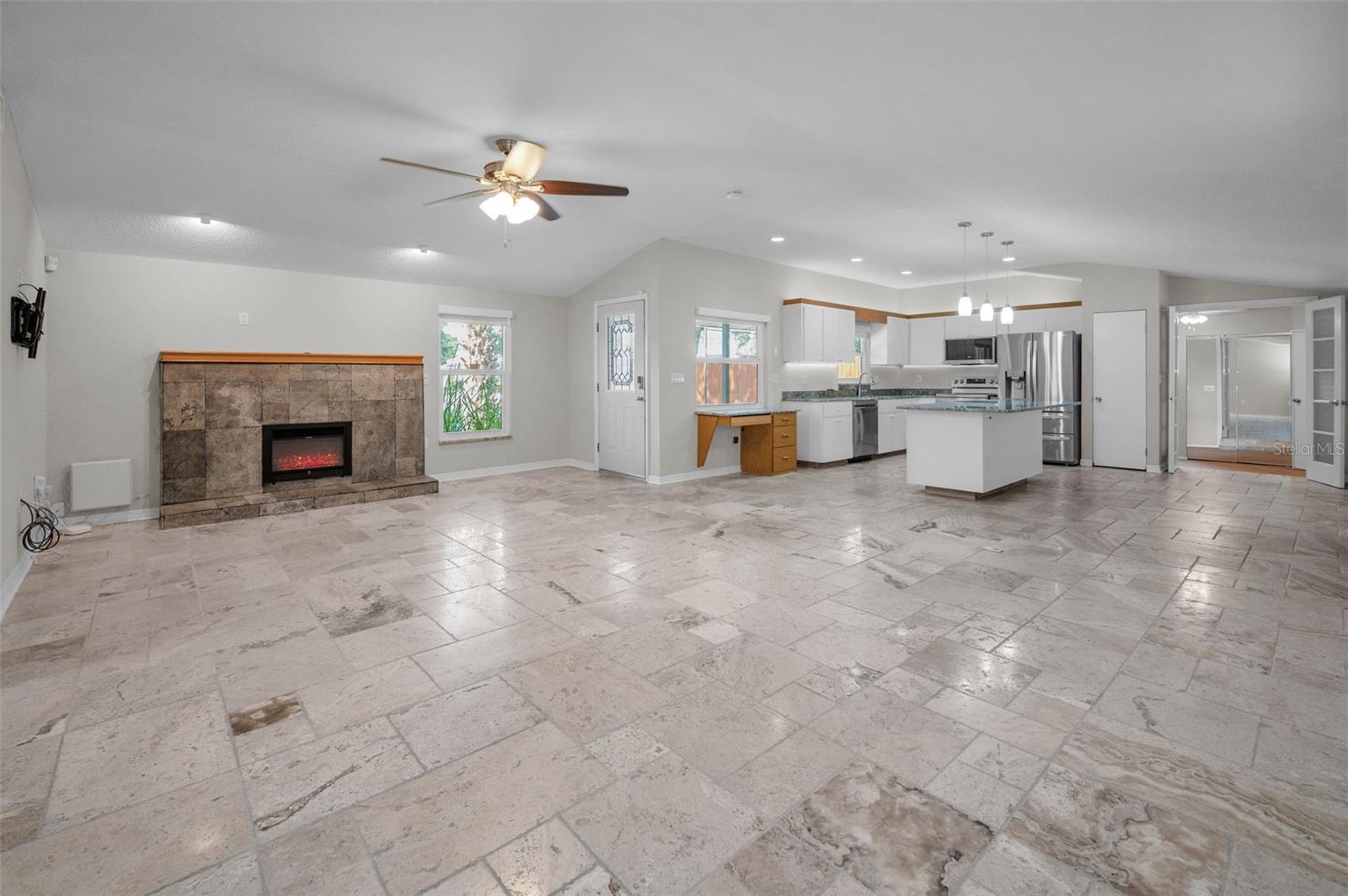 Image 7 of 65 For 10832 54th Avenue N
