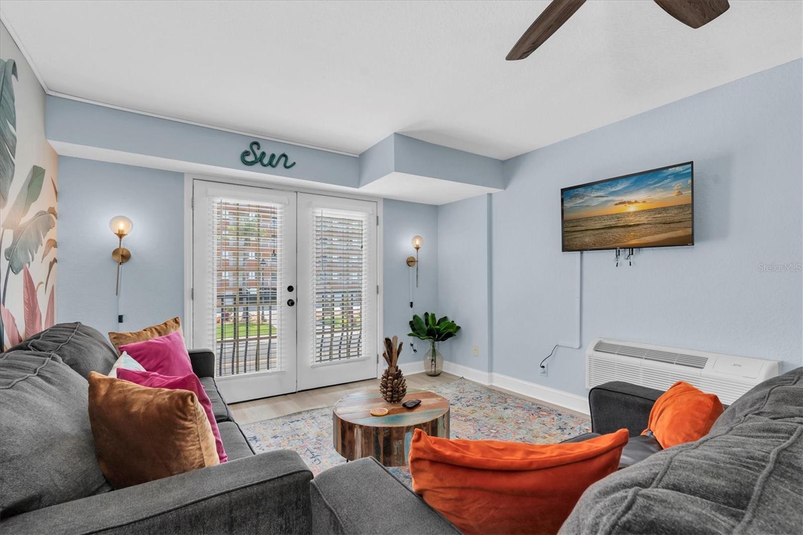 Image 5 of 35 For 16333 Gulf Boulevard 217