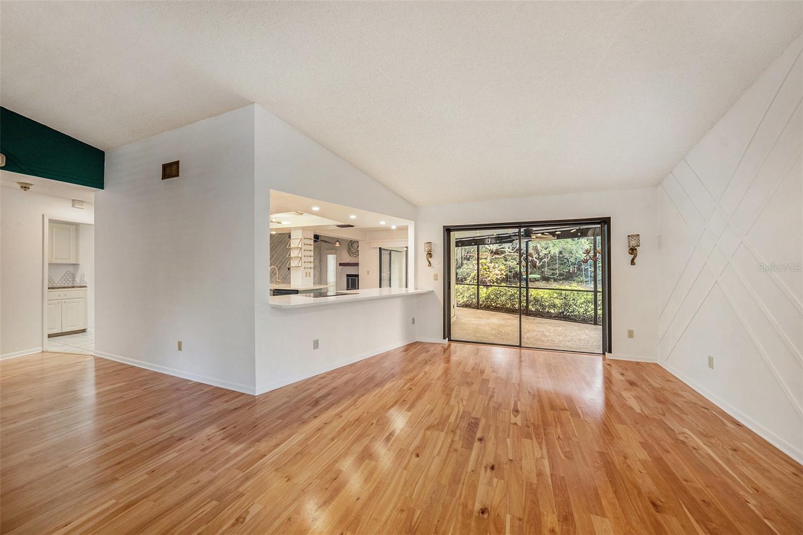 Image 13 of 25 For 2383 Indian Trail E