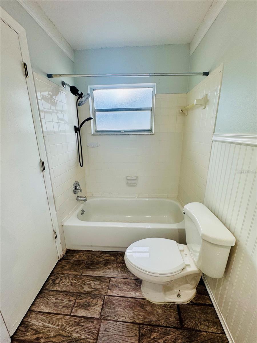 Image 11 of 18 For 6846 Westend Avenue