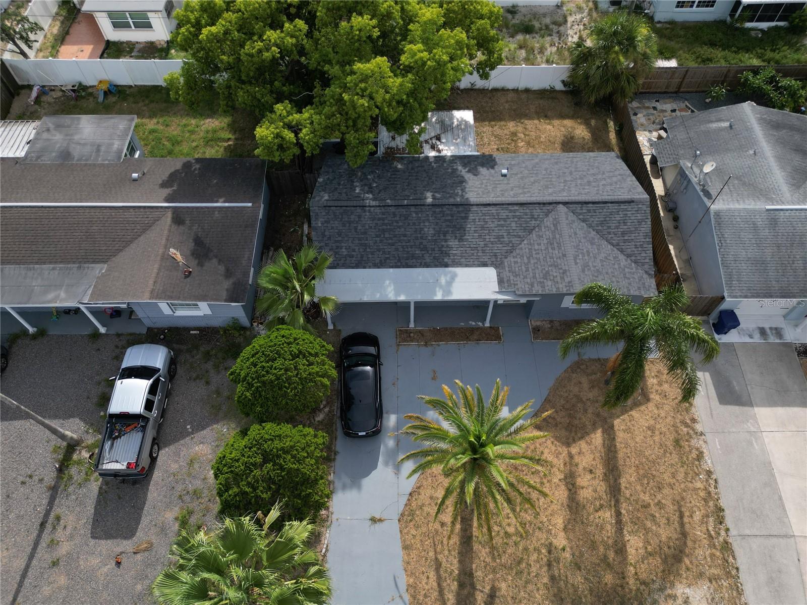 Listing photo id 32 for 3307 Rosefield Drive