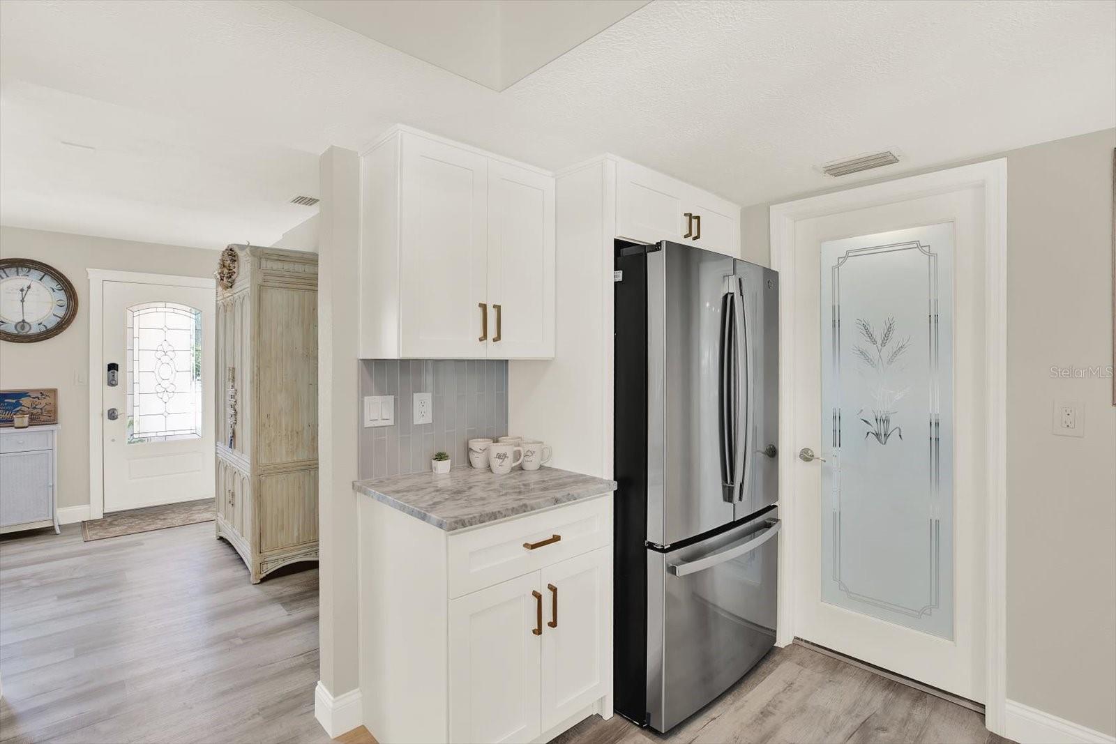 Listing photo id 25 for 4811 Shell Stream Boulevard