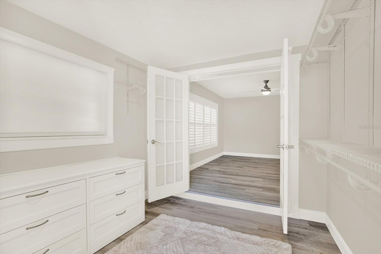 Listing photo id 30 for 4811 Shell Stream Boulevard