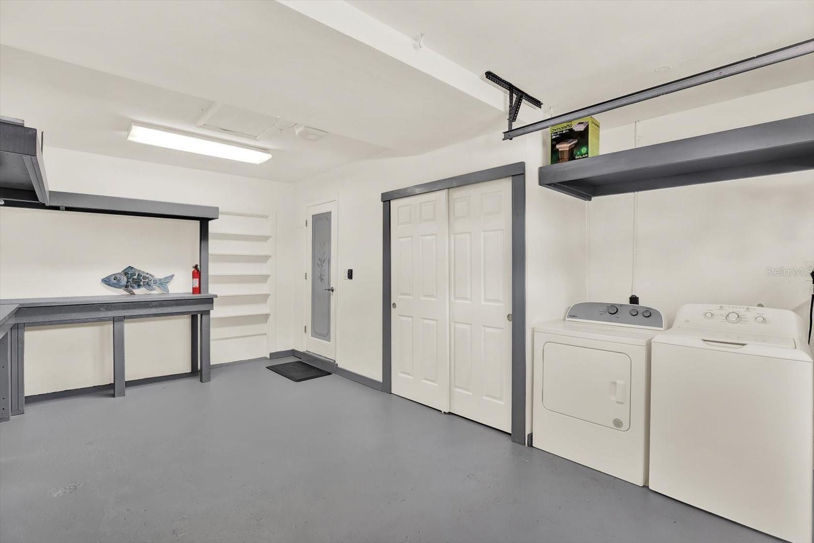 Listing photo id 40 for 4811 Shell Stream Boulevard