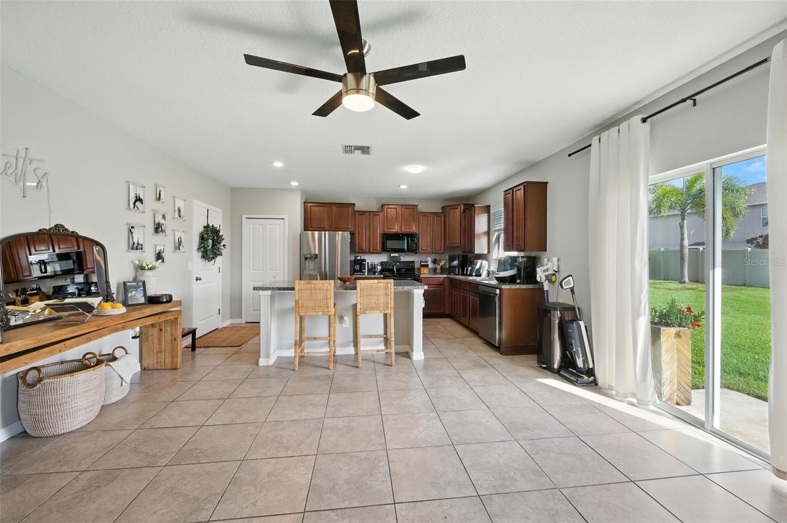 Image 10 of 36 For 4910 Babbling Brook Lane