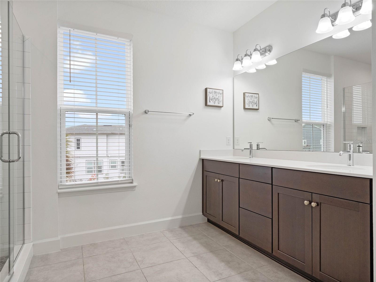 Image 10 of 48 For 13402 Stoddart Avenue