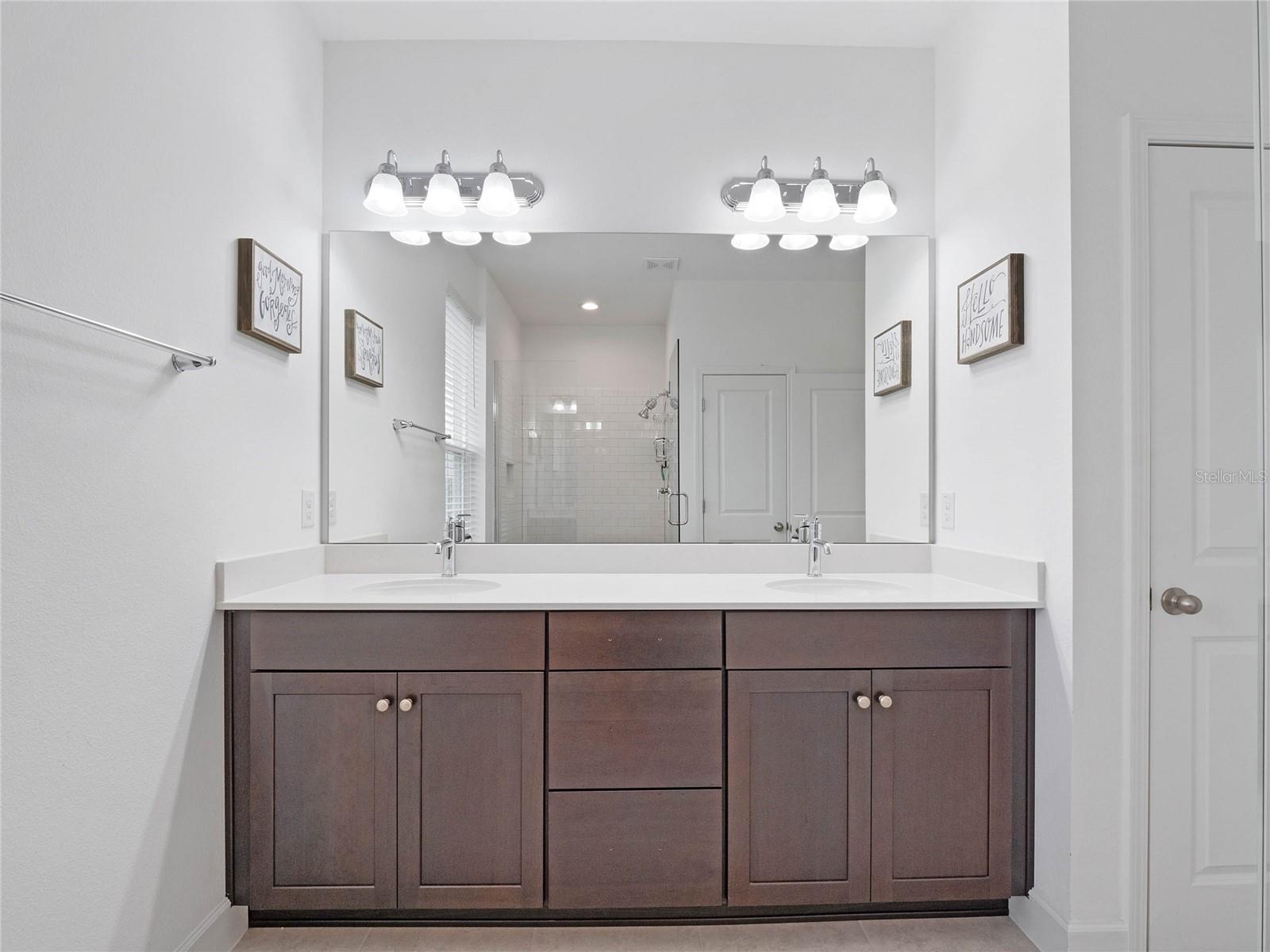 Image 11 of 48 For 13402 Stoddart Avenue