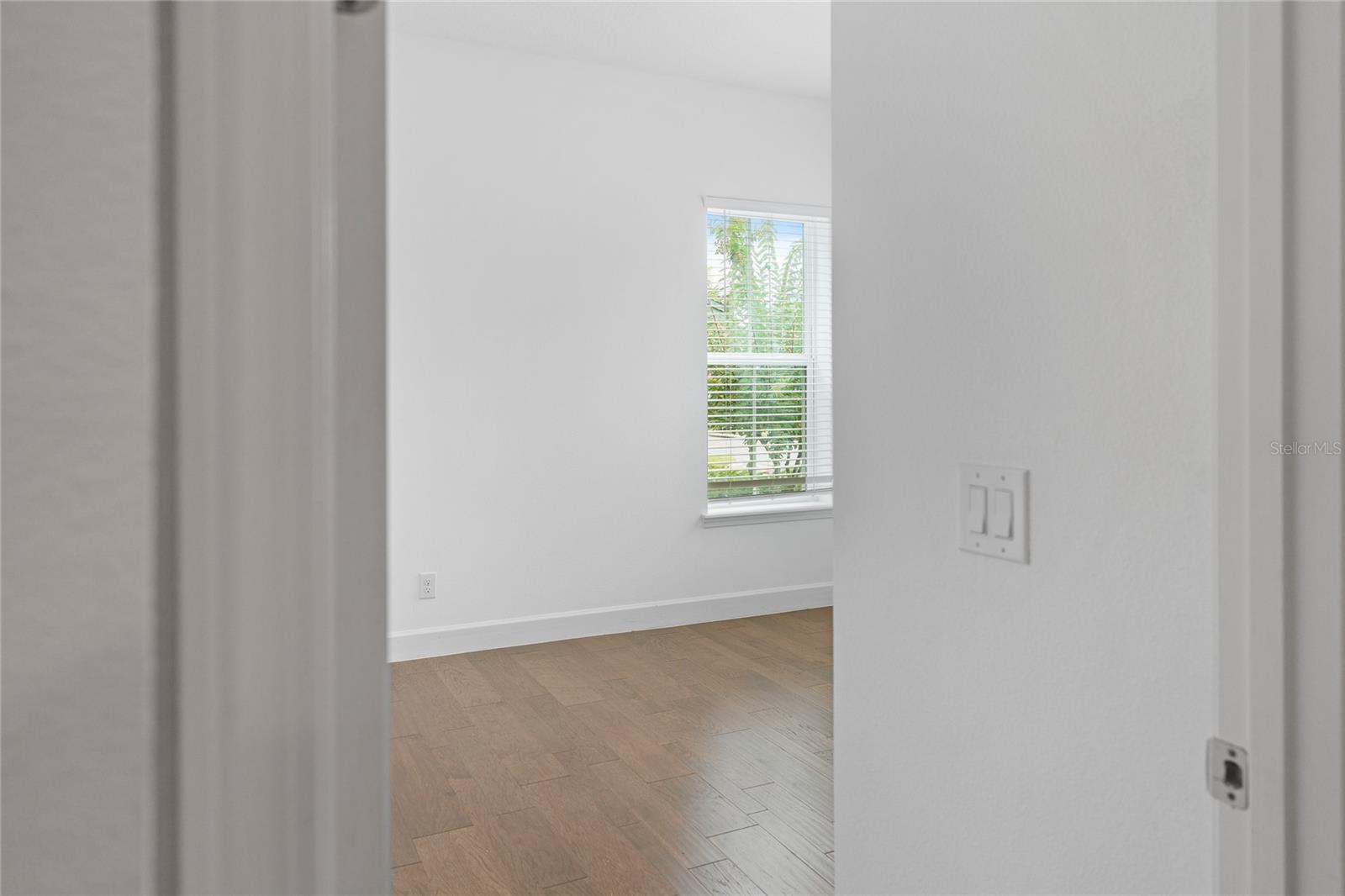 Image 19 of 48 For 13402 Stoddart Avenue