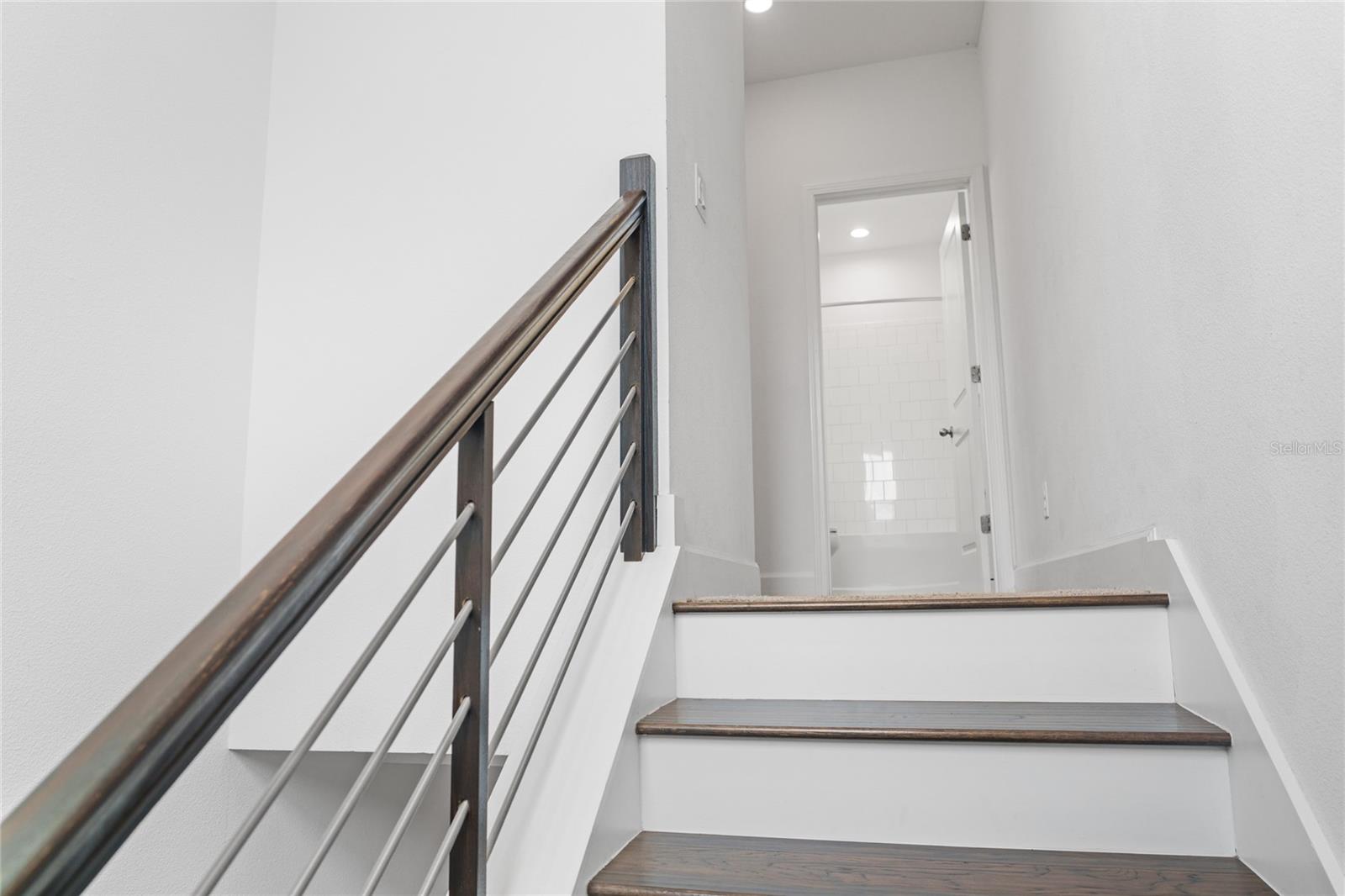 Image 21 of 48 For 13402 Stoddart Avenue