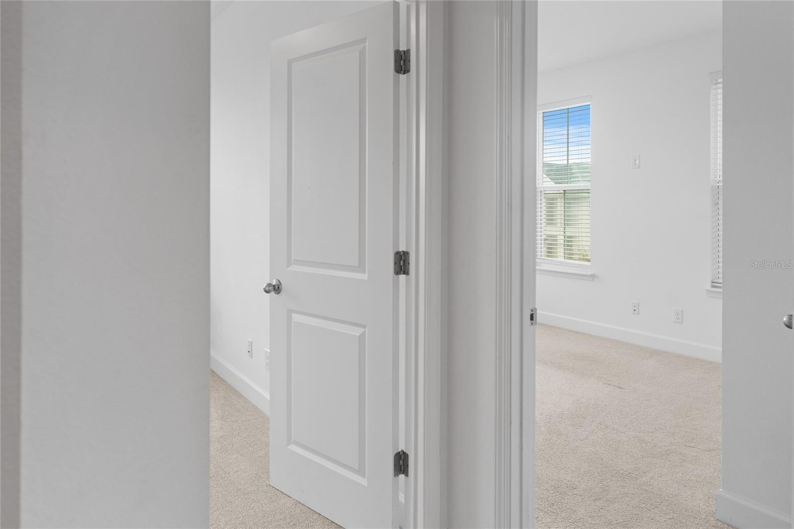 Image 26 of 48 For 13402 Stoddart Avenue