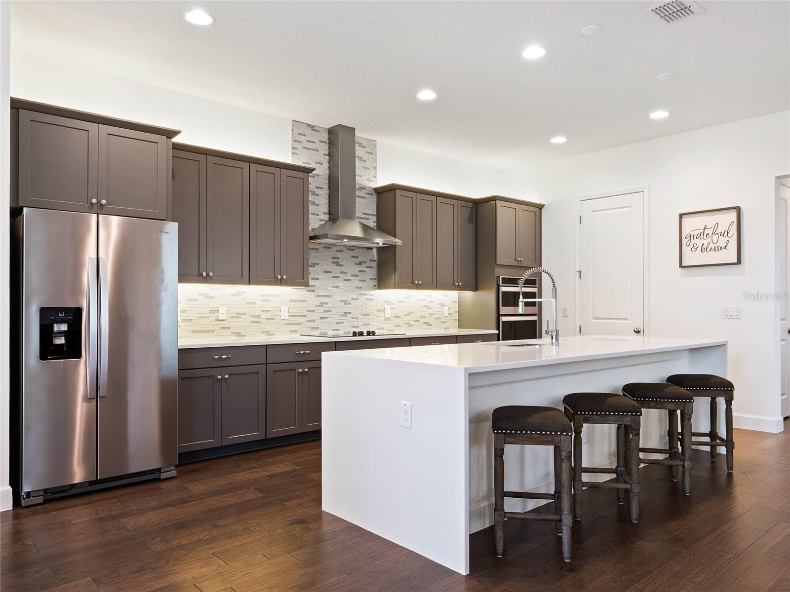 Image 4 of 48 For 13402 Stoddart Avenue