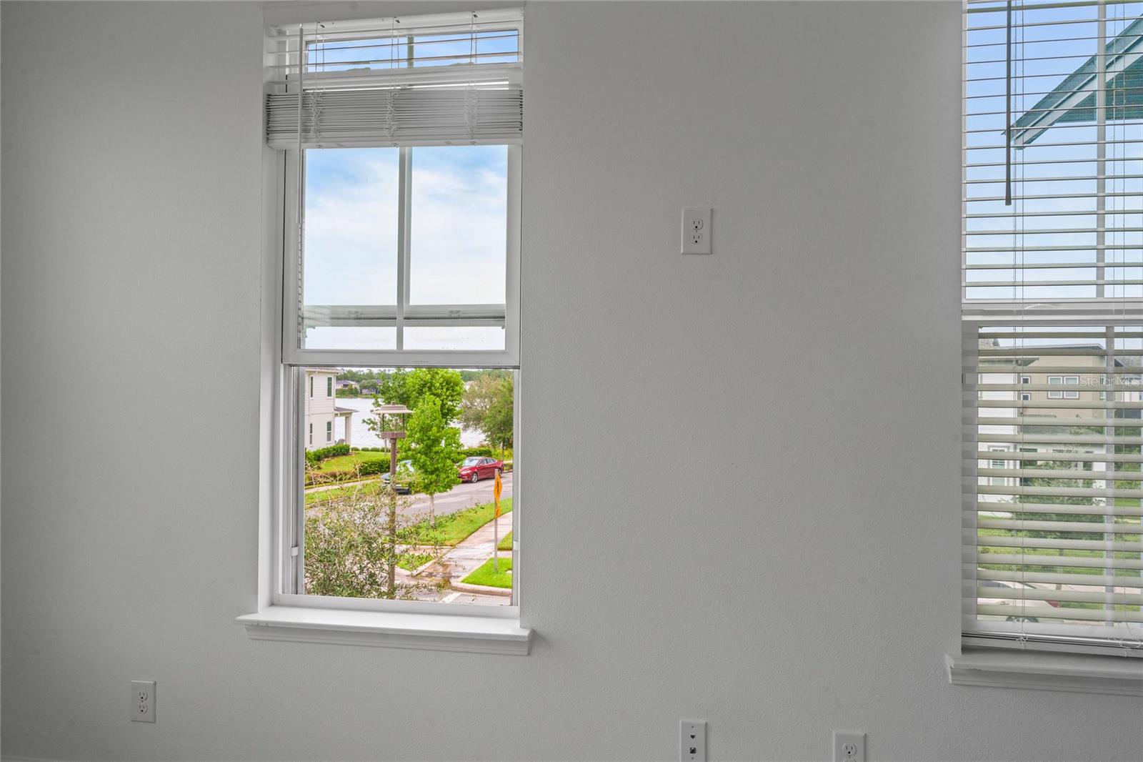 Image 42 of 48 For 13402 Stoddart Avenue